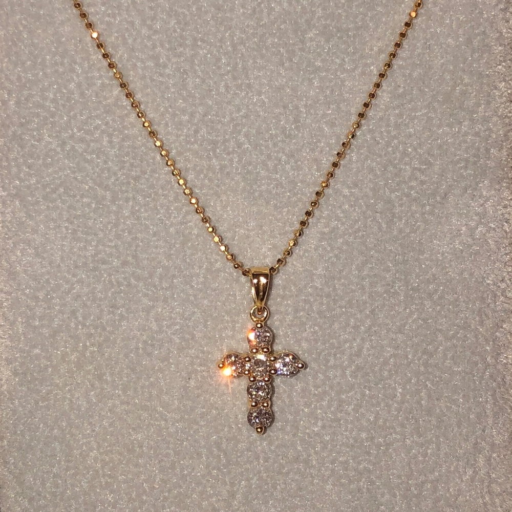 PETITE DIAMOND CROSS NECKLACE